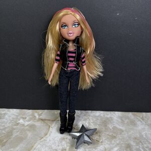 MGA BRATZ All Glammed Up Designer Streaks Cloe - Pink Hair Streaks